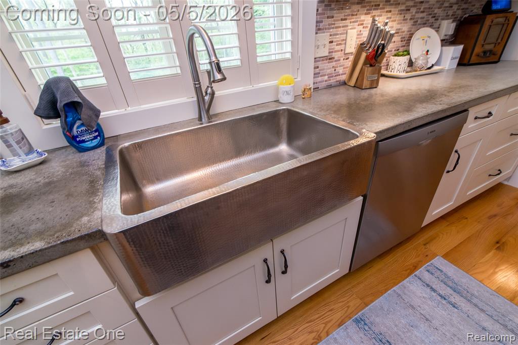 9474 Marshall Road, South Lyon, MI 48178 — Photo 23