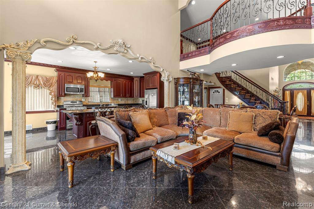 6318 Whitefield Street, Dearborn Heights, MI 48127 — Photo 15
