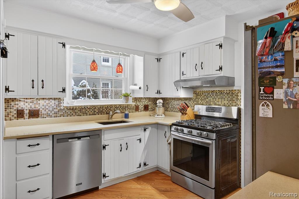 3 Adams Lane, Dearborn, MI 48120 — Photo 10
