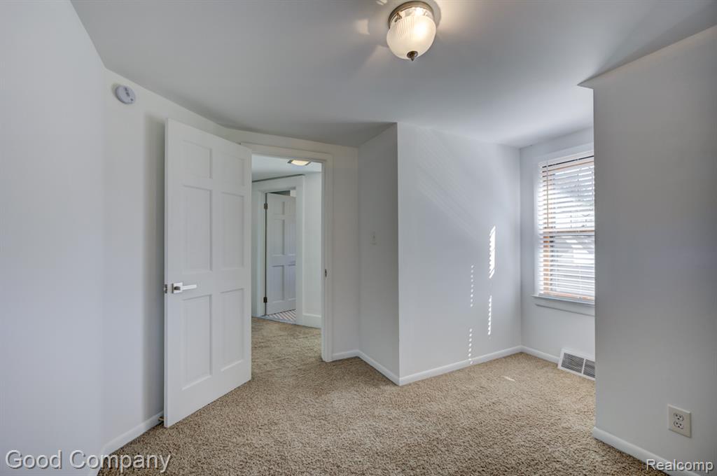 713 S Pleasant Street, Royal Oak, MI 48067 — Photo 25