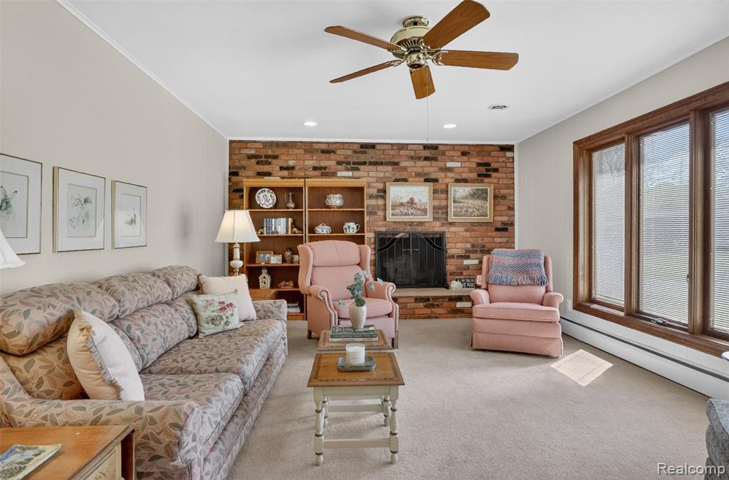 857 Helston Road, Bloomfield, MI 48304 — Photo 17