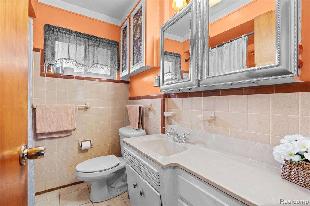 9261 Brady Court, Redford, MI 48239 — Photo 10