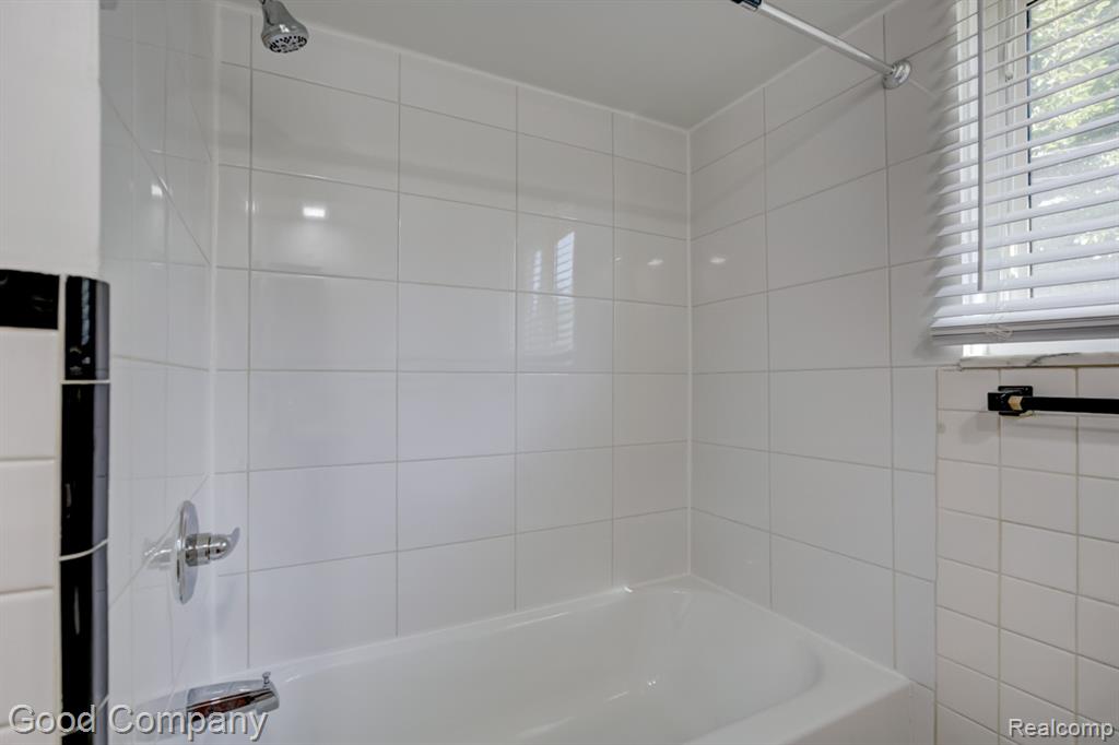 8961 Laurence Avenue, Allen Park, MI 48101 — Photo 27