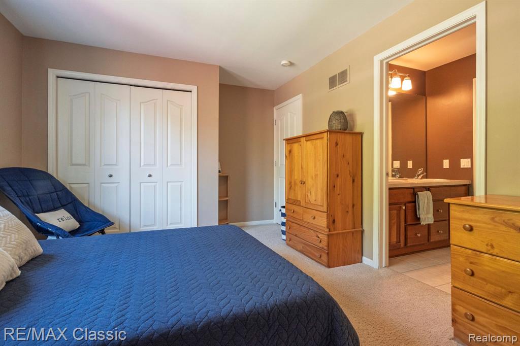 1542 LASALLE Road, Canton, MI 48187 — Photo 29