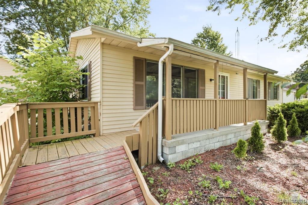 4181 Maes Drive, Port Huron, MI 48060 — Photo 25