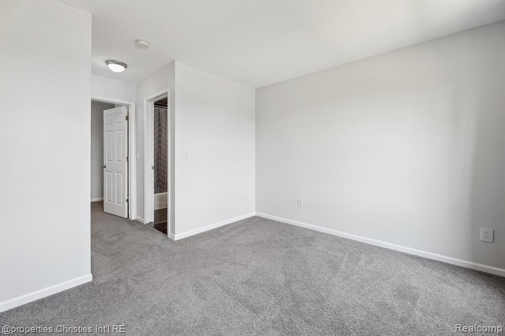 39771 ROCKCREST Circle, Northville, MI — Photo 22