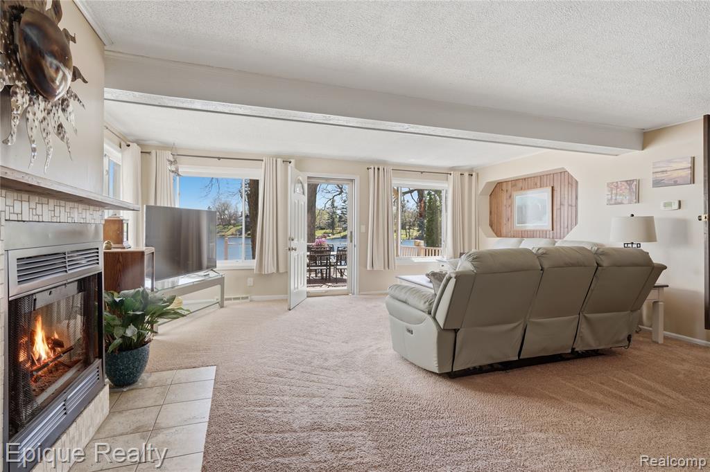423 Shady Oaks Street, Lake Orion, MI 48362 — Photo 14