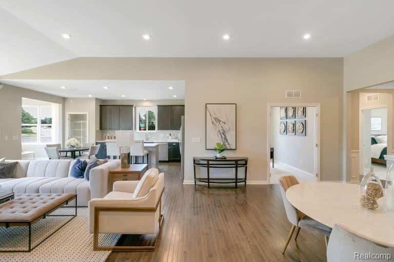 822 KELPIE Drive, Ann Arbor, MI 48108 — Photo 4