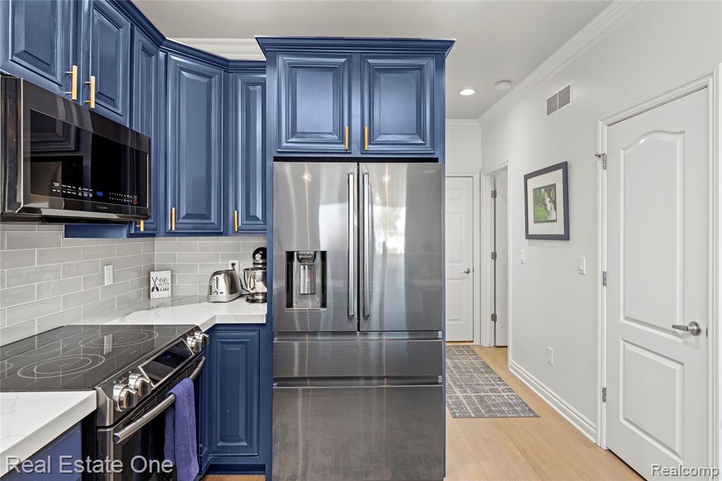 47630 Lorie Lane, New Baltimore, MI 48047 — Photo 19