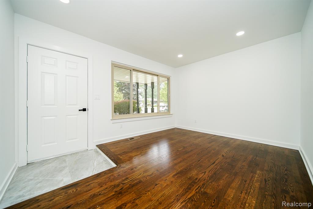 7382 Irongate Road, Canton, MI 48187 — Photo 9