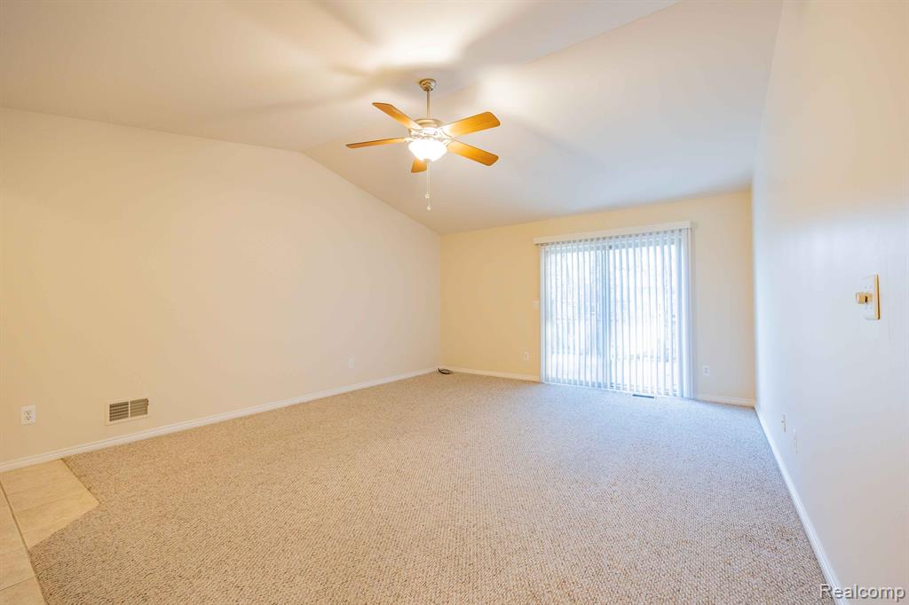 37575 N DIANNE Lane, New Boston, MI 48164 — Photo 5