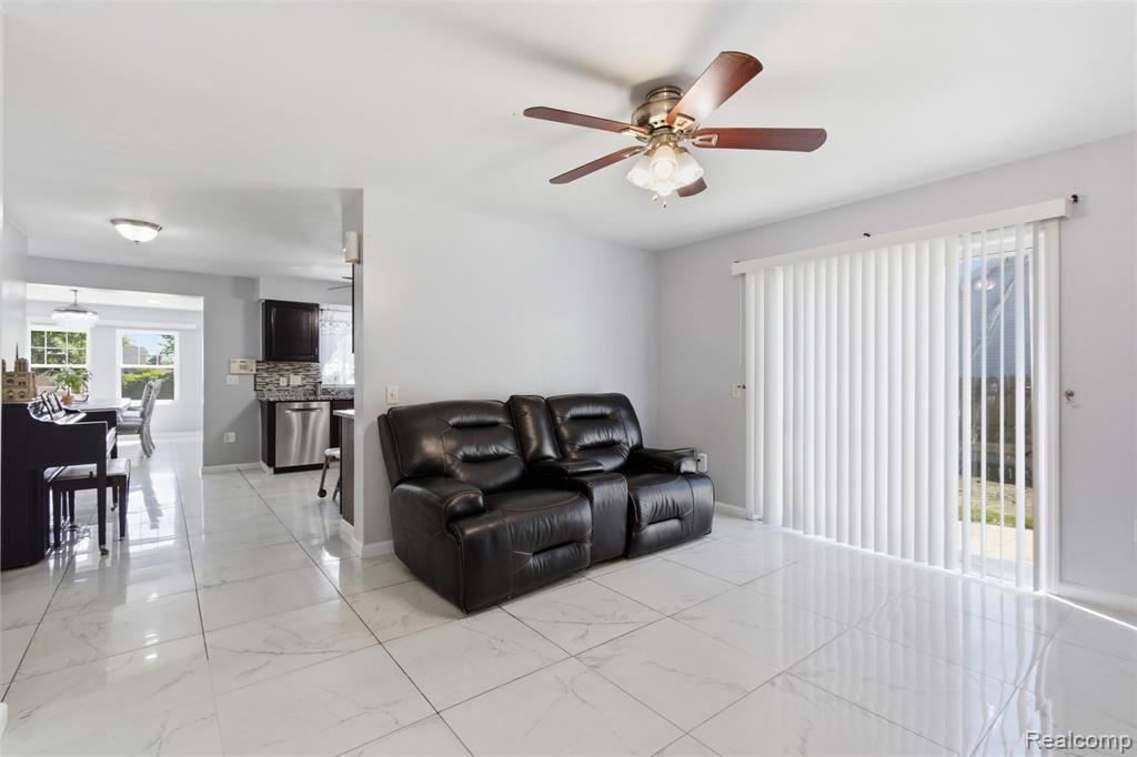 11293 Delano Street, Romulus, MI 48174 — Photo 5