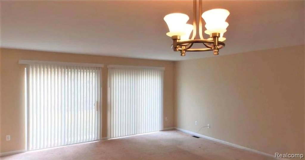 9026 Newport Way, Livonia, MI 48150 — Photo 9