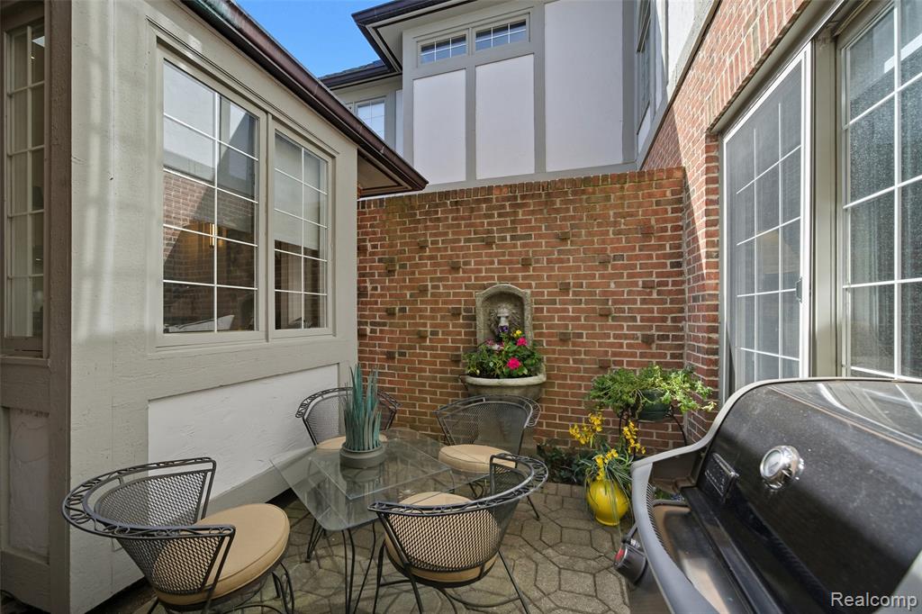 4088 Cranbrook Court, 34, Bloomfield Hills, MI 48301 — Photo 16