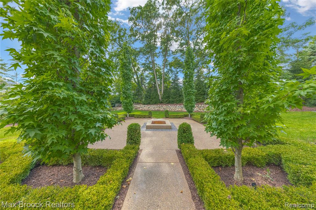 5149 Parkgate Drive, Commerce Twp, MI 48382 — Photo 76