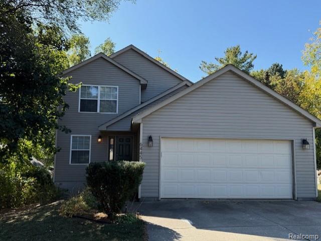 6445 Hatchery Road, Waterford, MI — front exterior