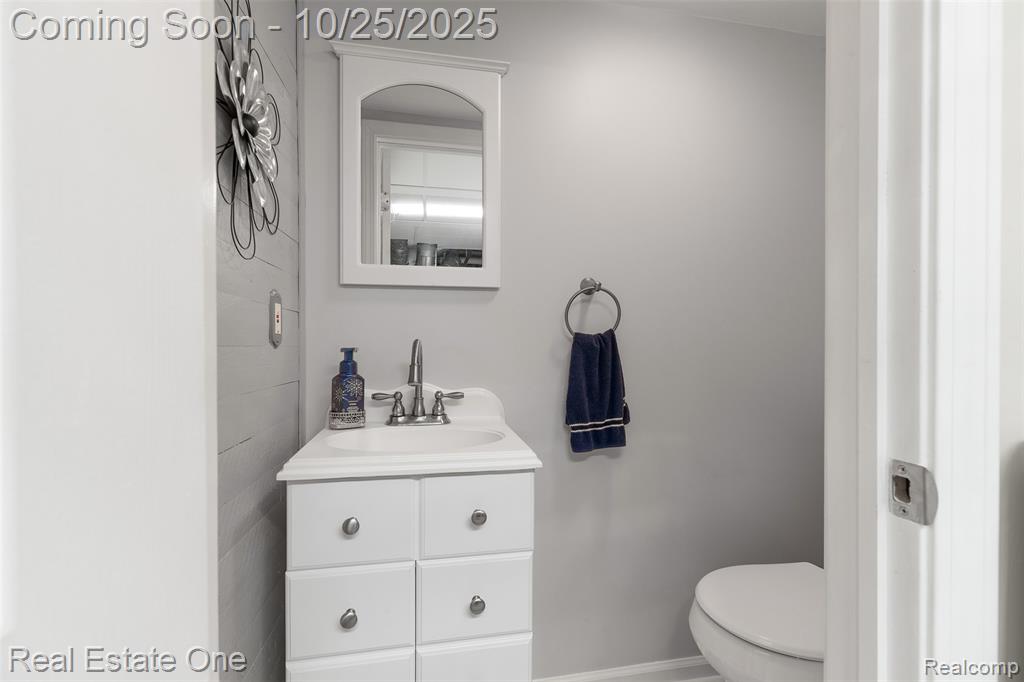 5580 Elmhurst Drive, Trenton, MI 48183 — Photo 32