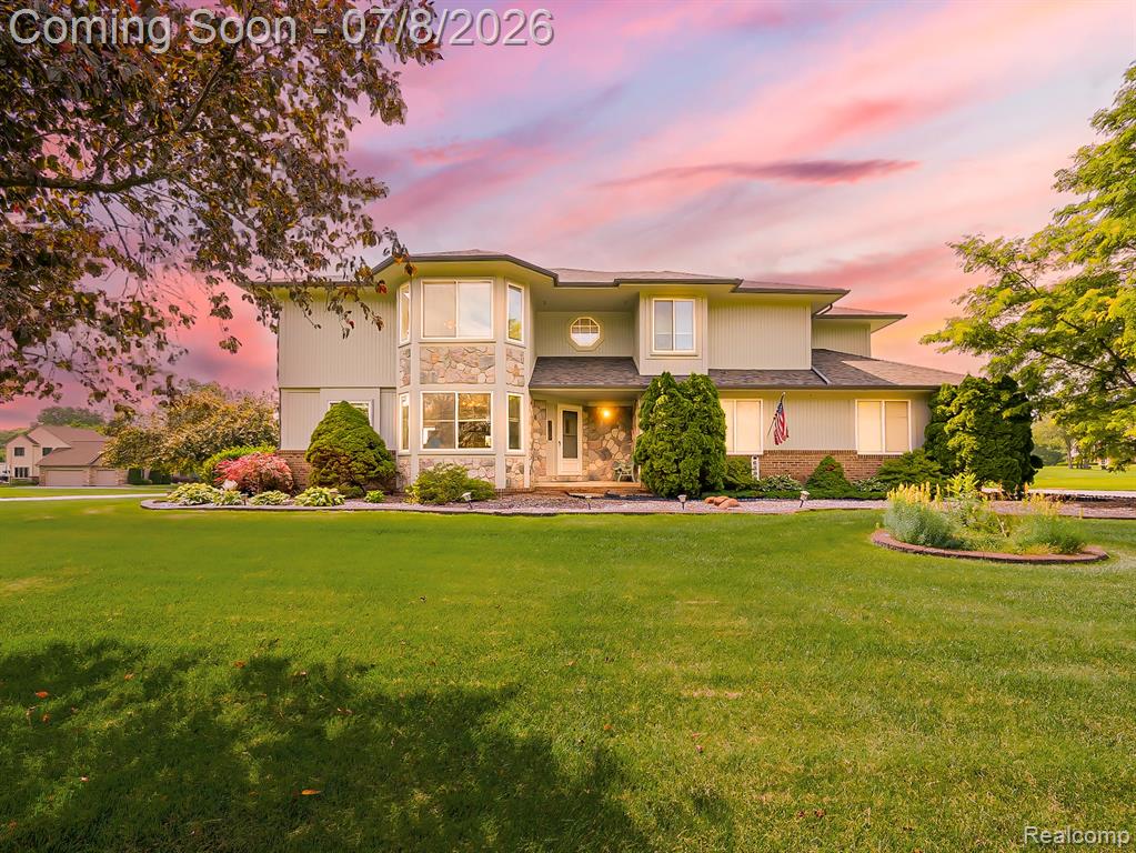 6398 High Valley Drive, White Lake, MI 48383 — front exterior