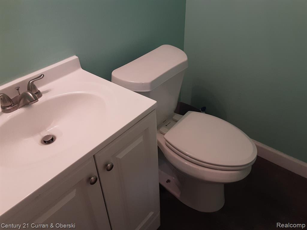 41279 S WOODBURY GREEN Drive, Belleville, MI 48111 — Photo 49