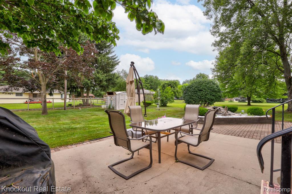 3842 Waltmar Drive, Bridgeport, MI 48722 — Photo 41