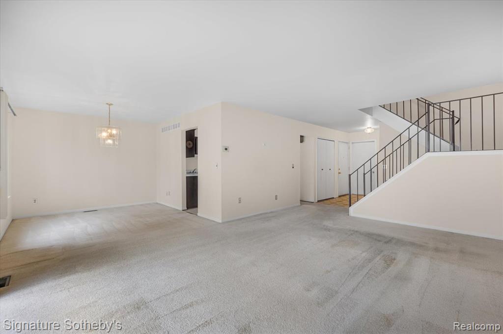 26122 Summerdale Drive, Southfield, MI 48033 — Photo 10