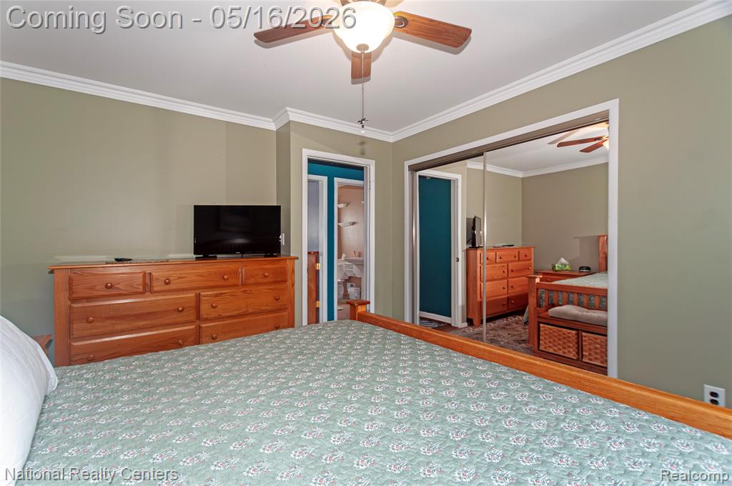 2446 Milverton Drive, Troy, MI 48083 — Photo 23