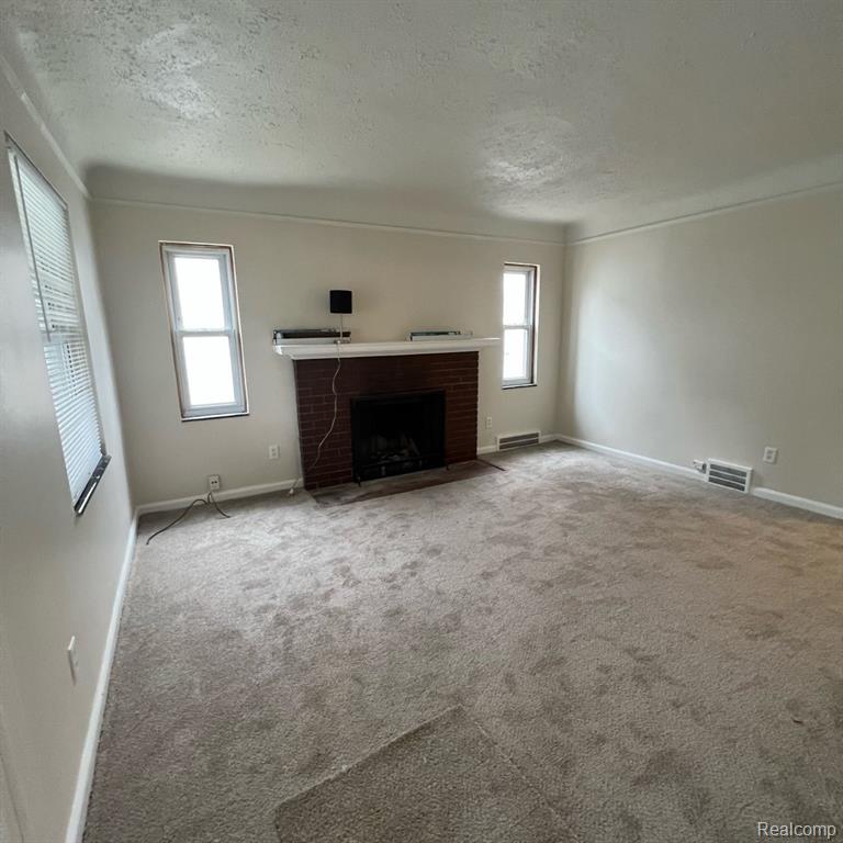 6592 ROBINSON Avenue, Allen Park, MI 48101 — Photo 5