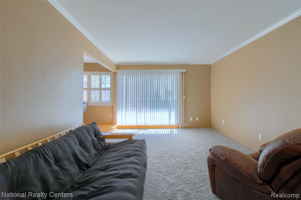 16547 Middlebelt Road, 6, Livonia, MI 48154 — Photo 8