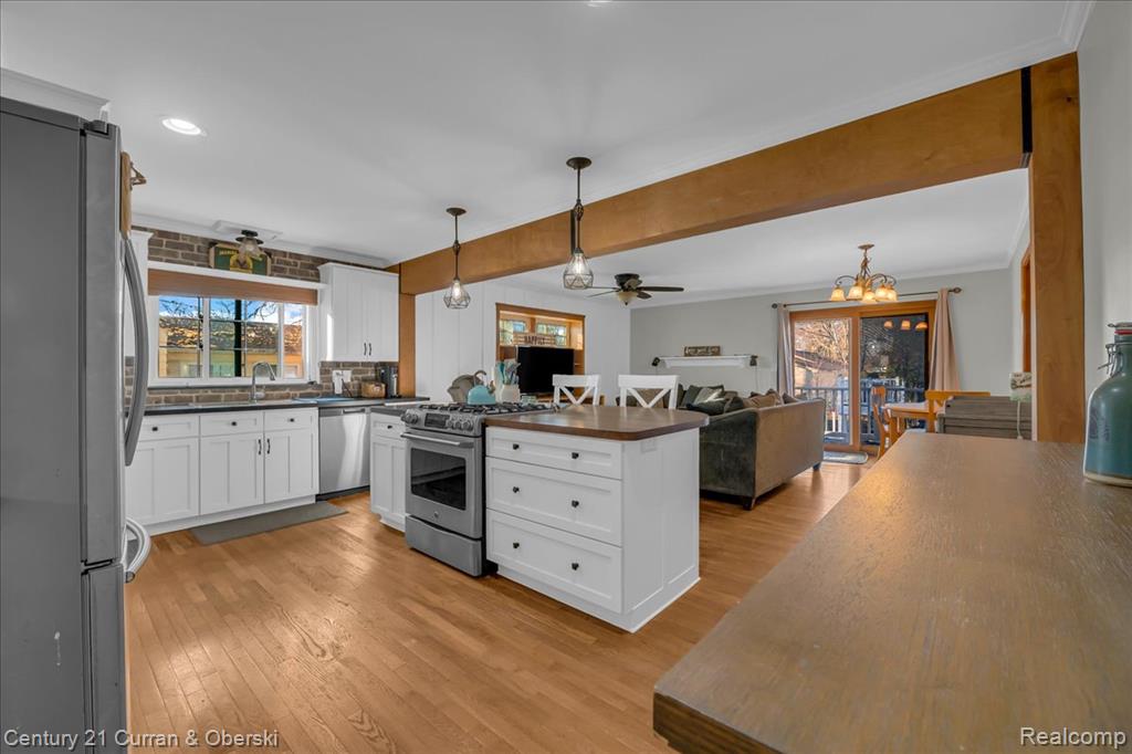 9061 Oporto Street, Livonia, MI 48150 — Photo 4