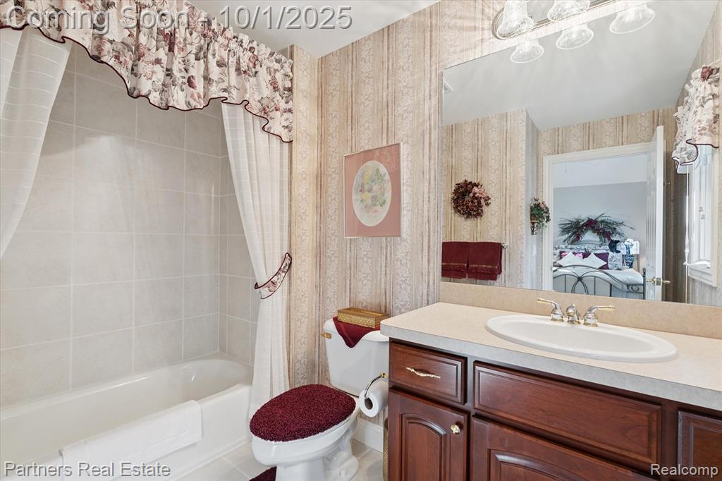 8044 Alta Vista Drive, Pinckney, MI 48169 — Photo 38