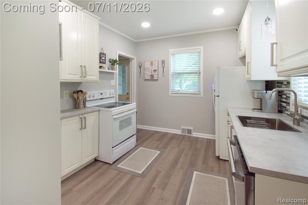 34 Moser Place, Mount Clemens, MI 48043 — Photo 12