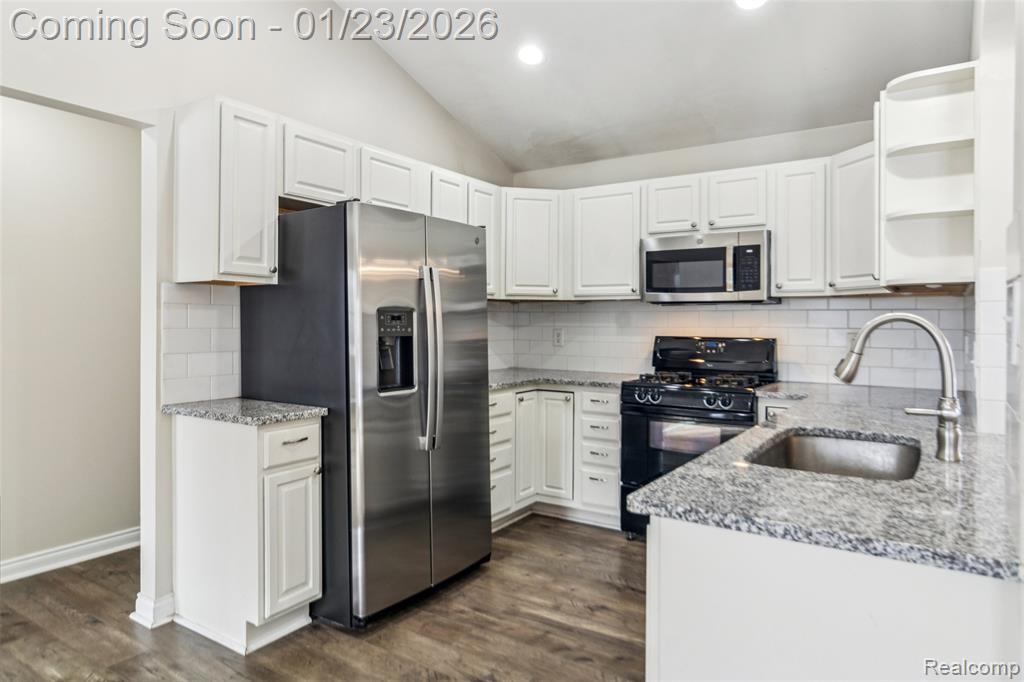 1991 Karen Avenue, St. Clair, MI 48079 — Photo 10