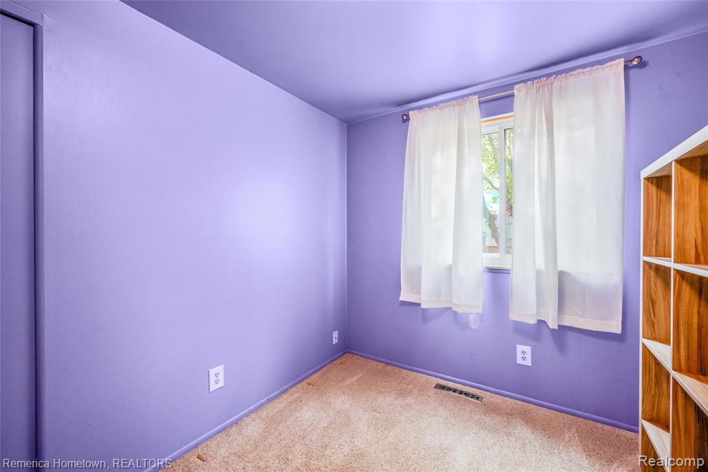 6842 Geronimo Street, Westland, MI — Photo 14