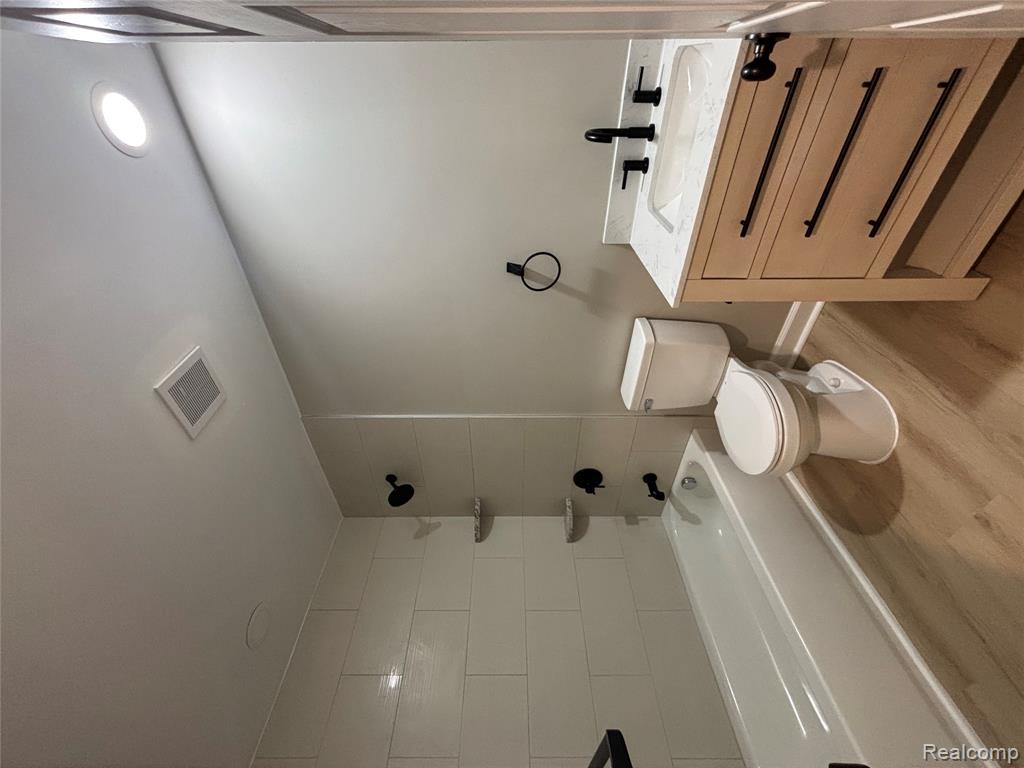 30294 Adams Drive, Gibraltar, MI — Photo 7