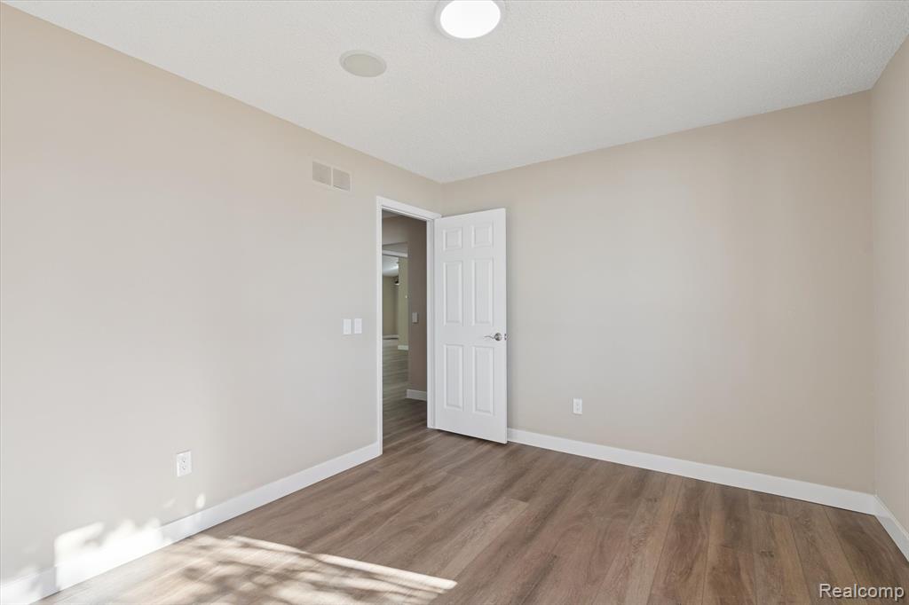 634 Lockport Road, Rochester Hills, MI 48307 — Photo 30