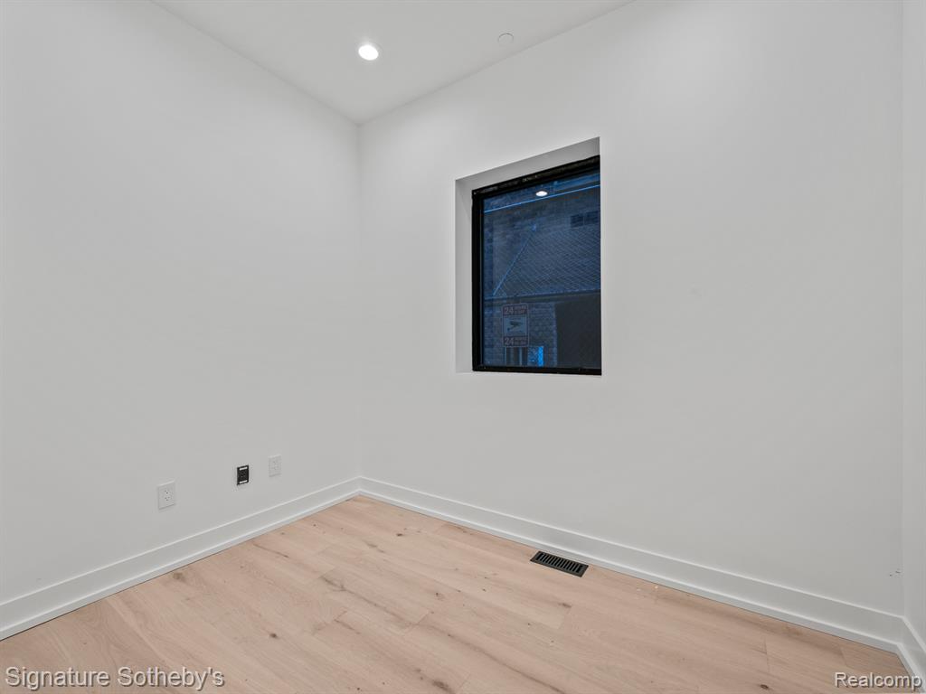 116 N 4 Avenue, Ann Arbor, MI 48104 — Photo 60