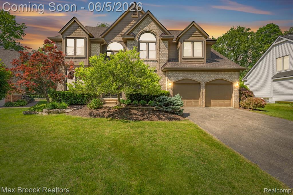 6294 Lindsay Court, West Bloomfield, MI 48324 — front exterior