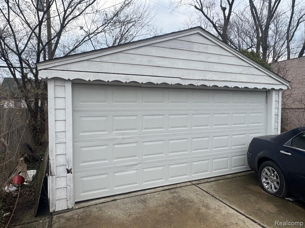 18828 Hawthorne Street, Highland Park, MI 48203 — Photo 3
