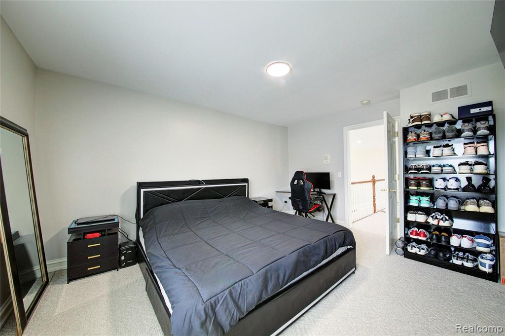 4935 Maceri Circle, Sterling Heights, MI 48314 — Photo 16