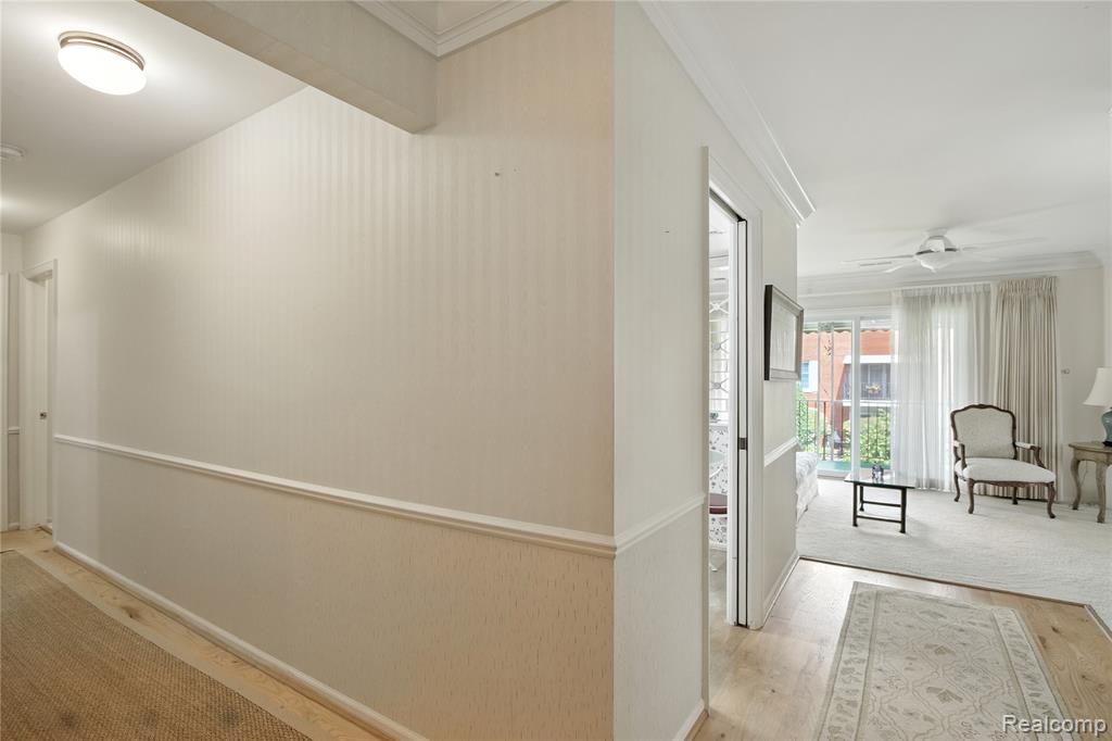 19710 W 13 Mile Road, 211, Beverly Hills, MI 48025 — Photo 13