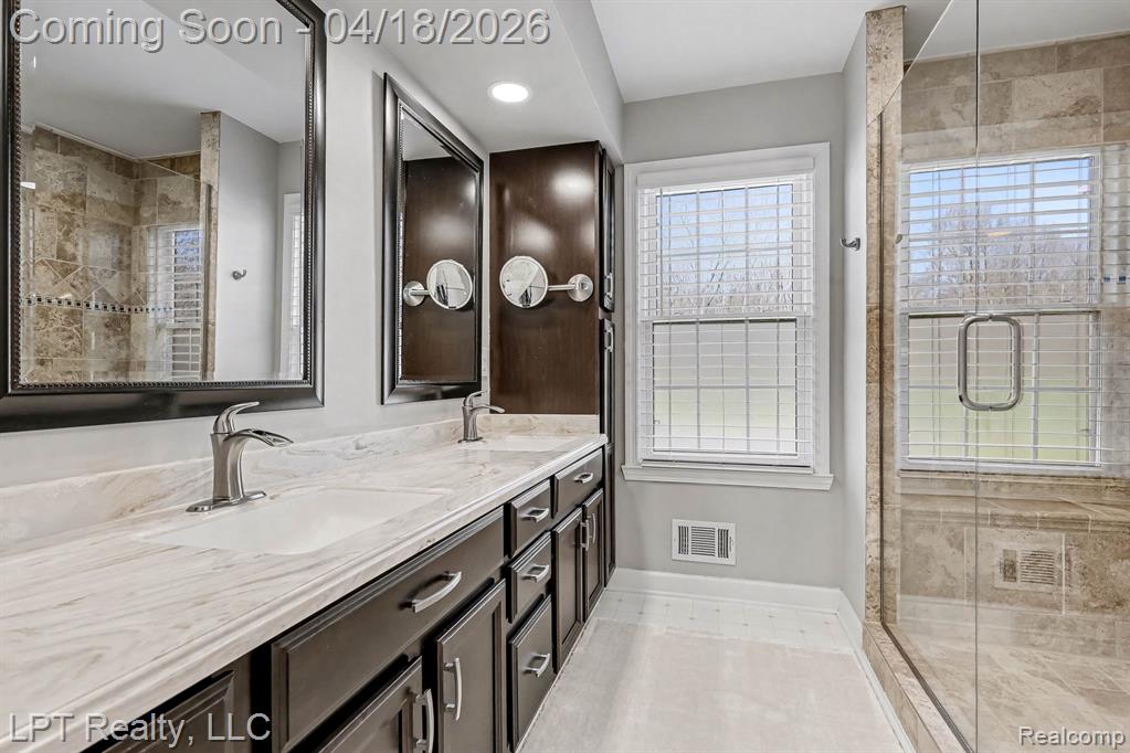 2385 Lorraina Lane, Hartland, MI 48353 — Photo 17