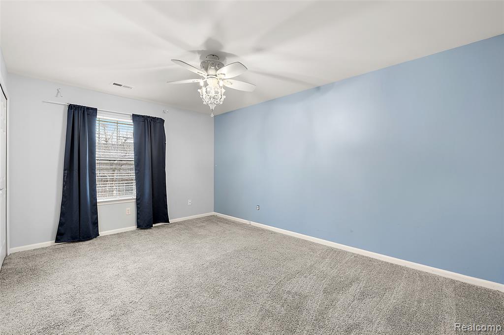 45765 Cagney Drive, Macomb, MI 48044 — Photo 22
