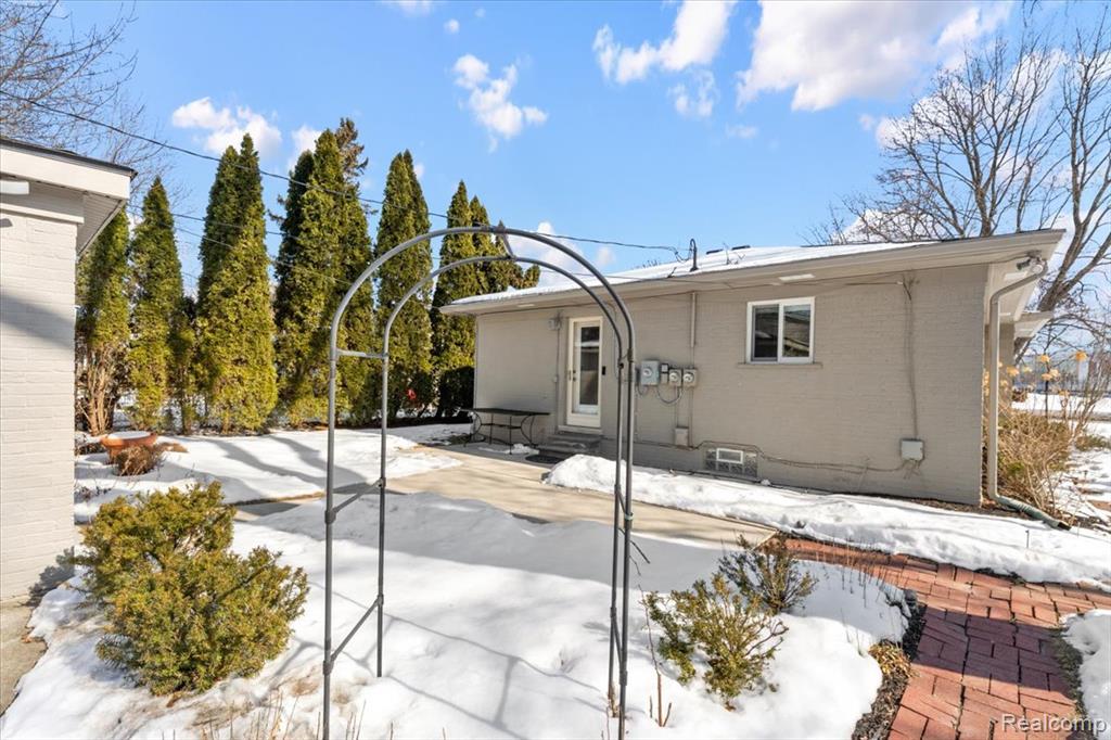 580 S Cranbrook Road, Bloomfield Hills, MI 48301 — Photo 36