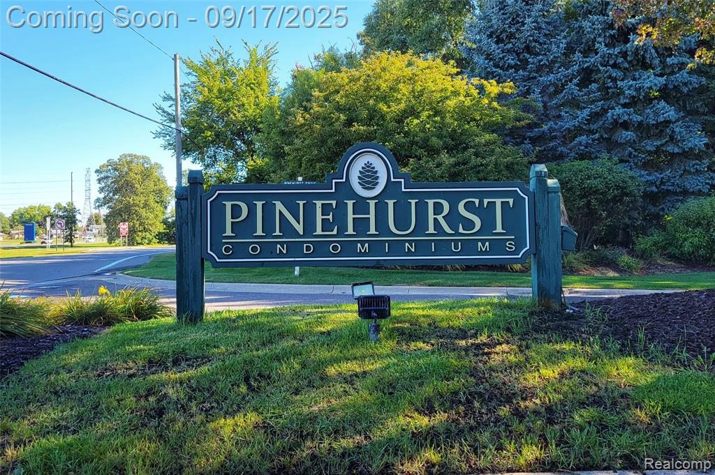 5566 Elmhurst Drive, Trenton, MI 48183 — Photo 45