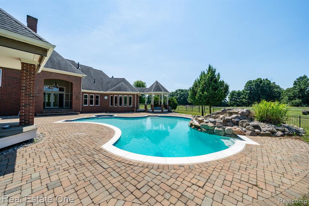 740 Greystone Drive, Chelsea, MI 48118 — Photo 50