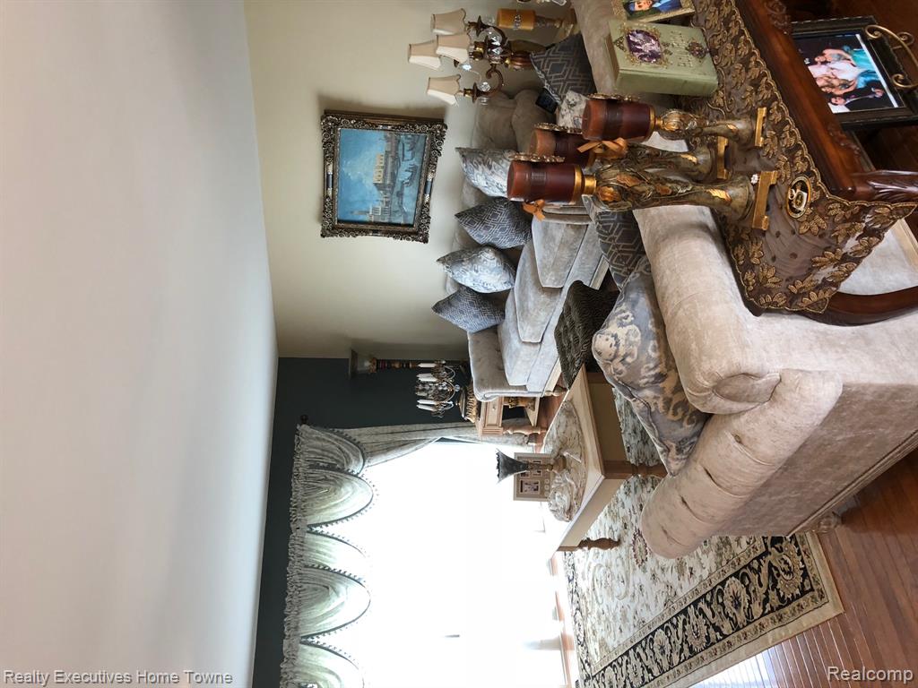 838 Red Run Drive, Troy, MI 48085 — Photo 9