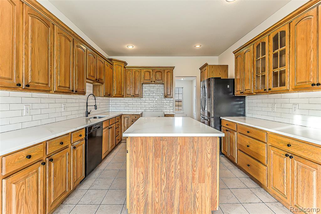 2611 Toben Road, Carleton, MI 48117 — Photo 16