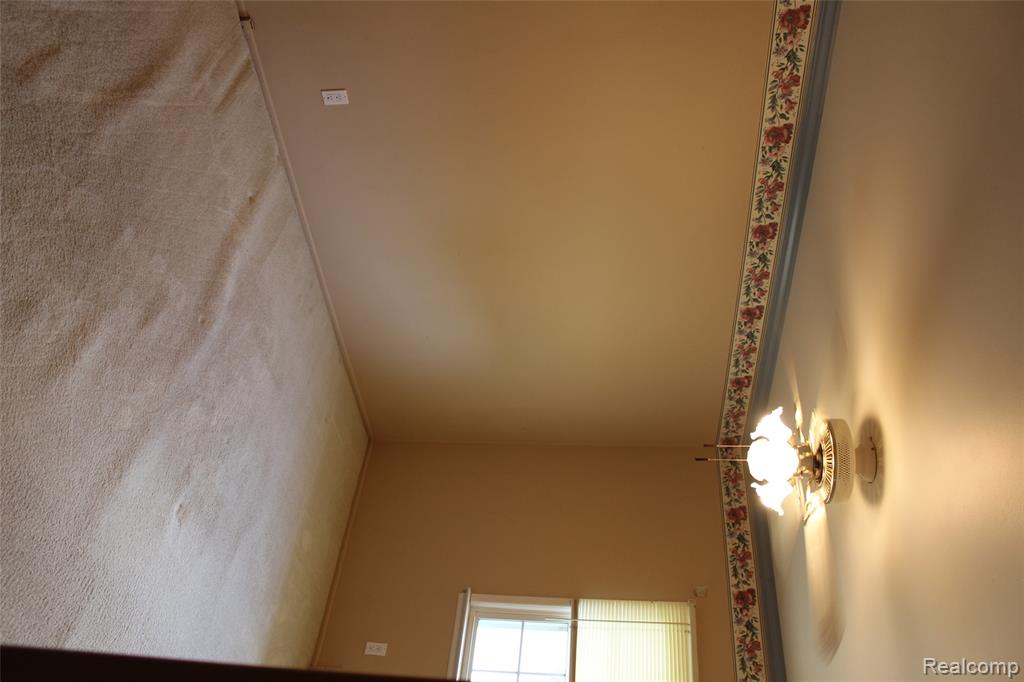 4037 Sandy Creek Drive, Utica, MI 48316 — Photo 12