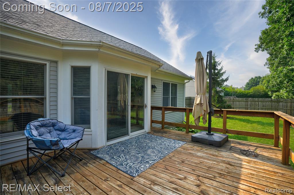 8052 Rose Lane, Goodrich Vlg, MI — Photo 11