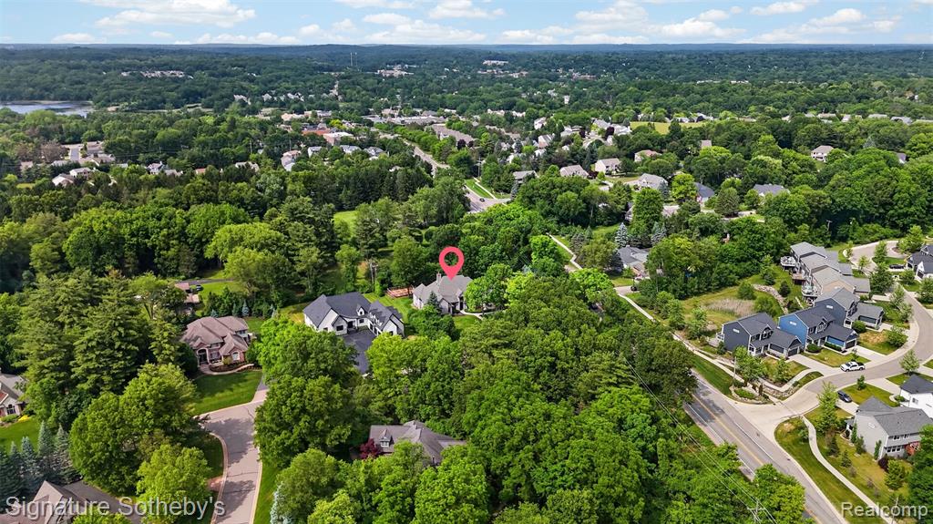 900 Hill Hollow Lane, Milford, MI 48381 — Photo 42